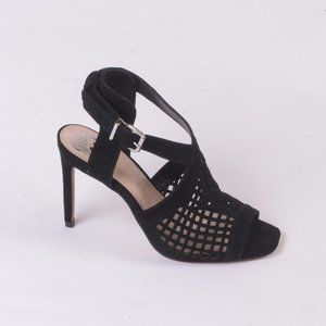 Gorgeous VINCE CAMUTO black suede pumps like new!